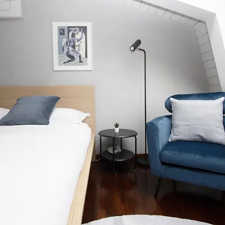 Penthouse With Patio & 2 Baths, 10 Min To Duomo * Milan